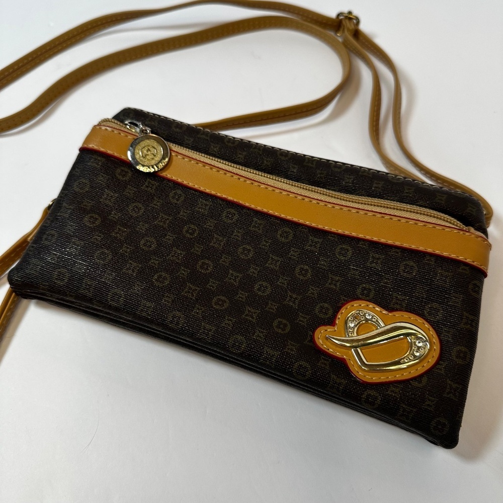 Y2K Monogram Crossbody Bag Multi-Zip Brown & Tan Heart Detail - Picture 4 of 6